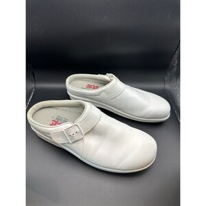 SAS San Antonio Shoemakers White Leather Slip On Clogs With Buckle Women's 9.5‎
